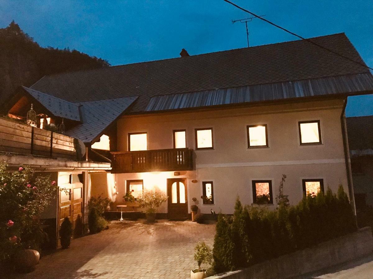 Guesthouse Sabine - Pr' Skminc Bohinjska Bela Exterior foto